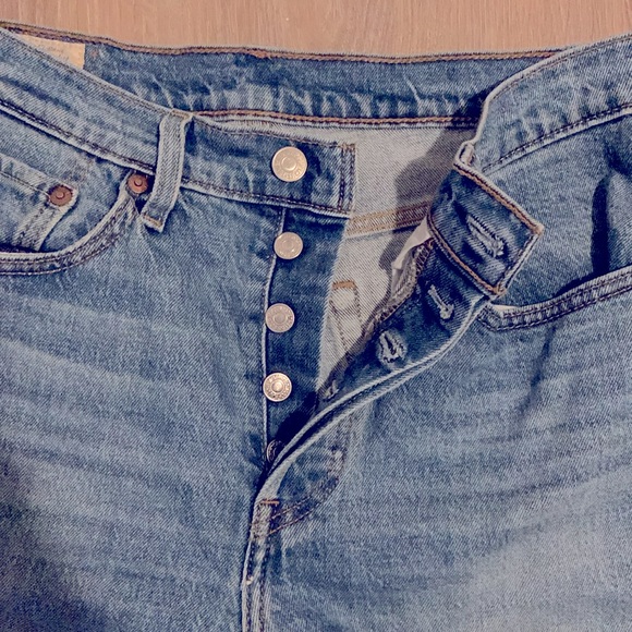 EUC - LEVI’s 501 - AUTHENTIC CROPPED - Picture 5 of 7